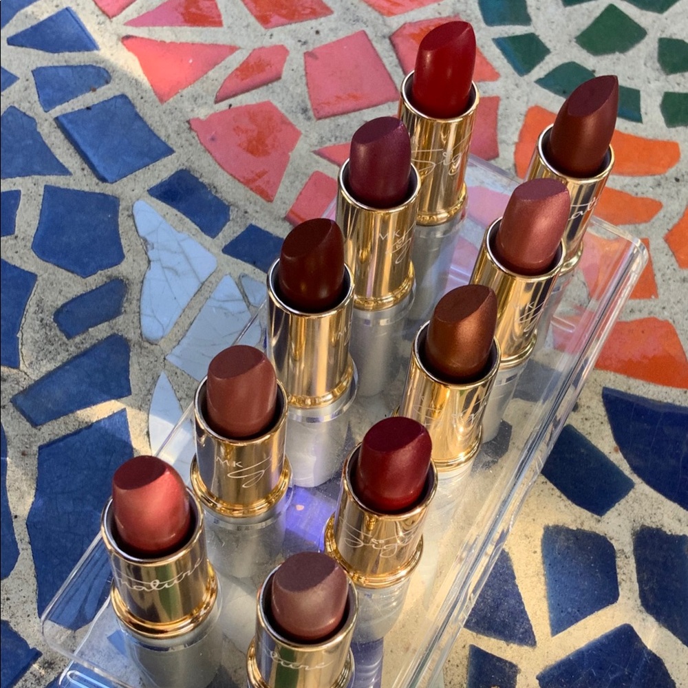 Discontinued Mary Kay Signature Créme Lipstick